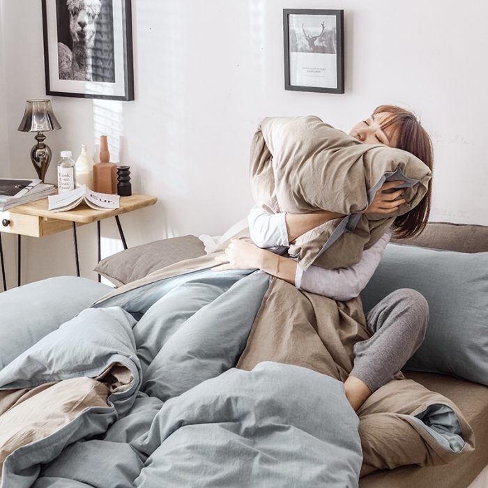 91家纺网 家纺一手货源 找家纺 安莱生活 2021新款全棉水洗棉双拼四件套 浅兰＋卡其