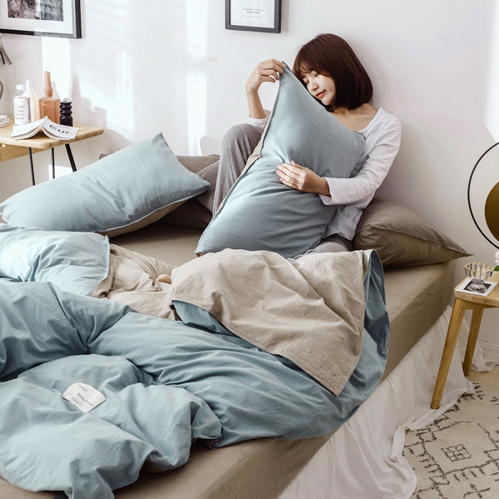 91家纺网 家纺一手货源 找家纺 安莱生活 2021新款全棉水洗棉双拼四件套 雾蓝＋卡其