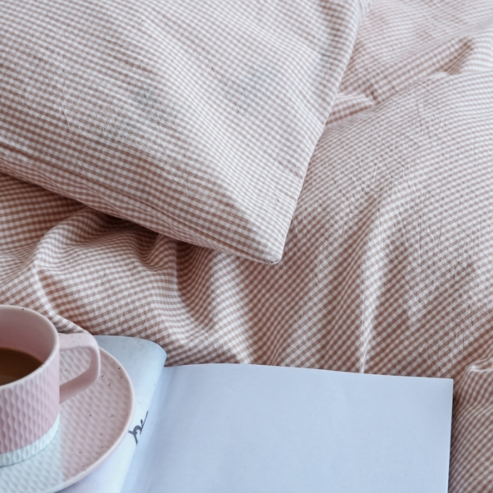 91家纺网 家纺一手货源 找家纺 安莱生活 2021新款全棉水洗棉小小格系列四件套 粉色微小格