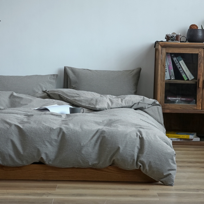 91家纺网 家纺一手货源 找家纺 安莱生活 2021新款全棉水洗棉小小格系列四件套 深灰微小格