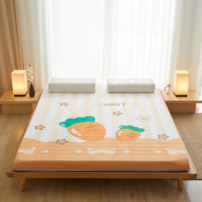 91家纺网 家纺一手货源 找家纺 2025新款大版数码印花亲肤磨毛床垫 成人版 萝卜小兔