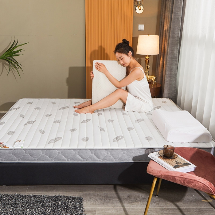 91家纺网 家纺一手货源 找家纺 欣罗兰 2022新款提花针织立体床垫 椰白-大床