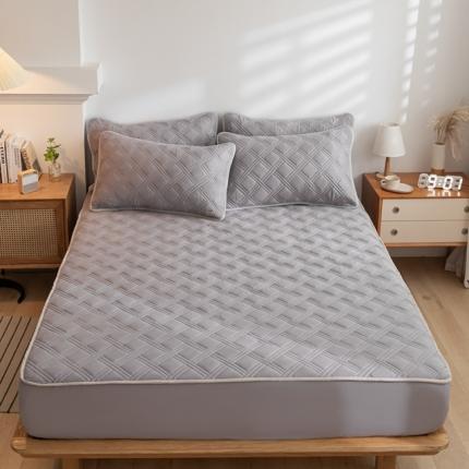 91家纺网 家纺一手货源 找家纺 衿成家纺 2025新款全棉纯色夹棉床笠 浅灰