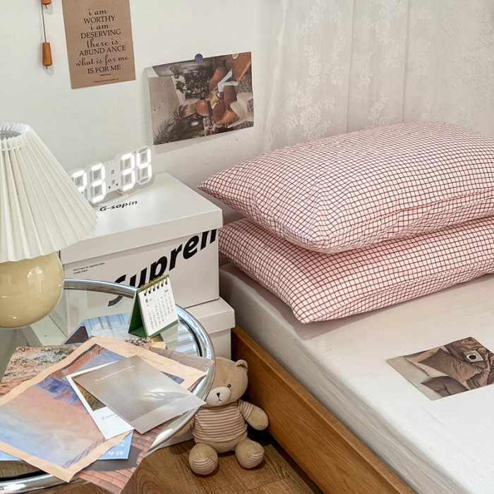 91家纺网 家纺一手货源 找家纺 安莱生活 2021新款水洗棉全棉单枕套 清新酱红格