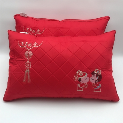 91家纺网 家纺一手货源 找家纺 全棉婚庆枕芯刺绣款羽丝绒喜庆枕头 全棉羽丝枕 婚庆枕头