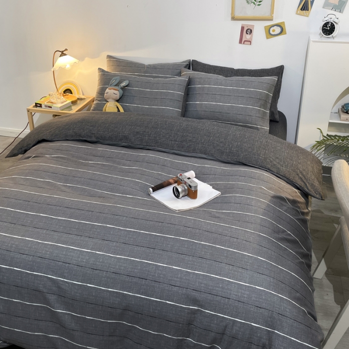 91家纺网 家纺一手货源 找家纺 芊寻家居 2024年新款全棉印花13372四件套 布鲁斯