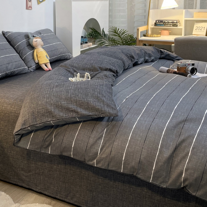 91家纺网 家纺一手货源 找家纺 芊寻家居 2024年新款全棉印花13372四件套 布鲁斯