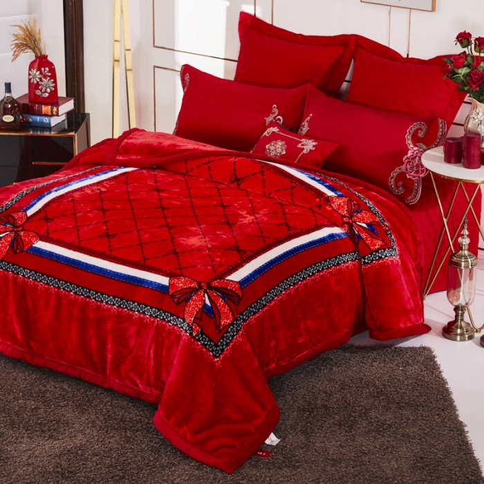 91家纺网 家纺一手货源 找家纺 凯轩毛毛毯毯子 2024新款婚庆云毛毯毯子 爱转角