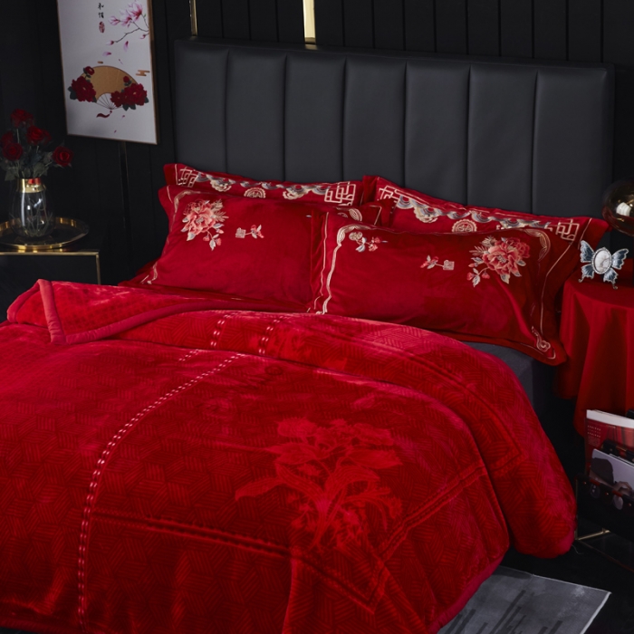 91家纺网 家纺一手货源 找家纺 凯轩毛毛毯毯子 2024新款婚庆云毛毯毯子 红红火火