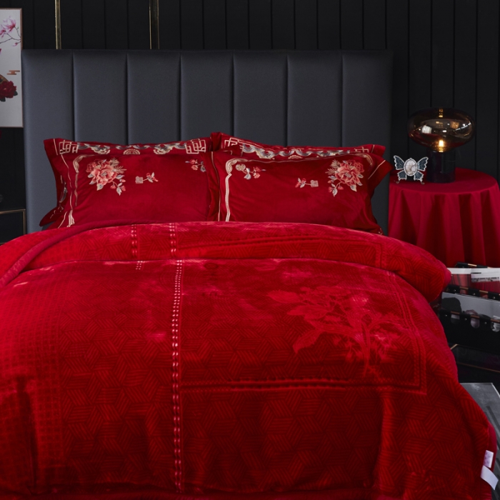 91家纺网 家纺一手货源 找家纺 凯轩毛毛毯毯子 2024新款婚庆云毛毯毯子 红红火火