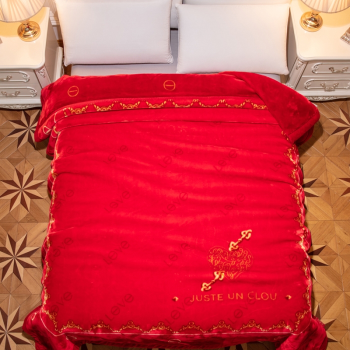 91家纺网 家纺一手货源 找家纺 凯轩毛毛毯毯子 2024新款婚庆云毛毯毯子 心心相映