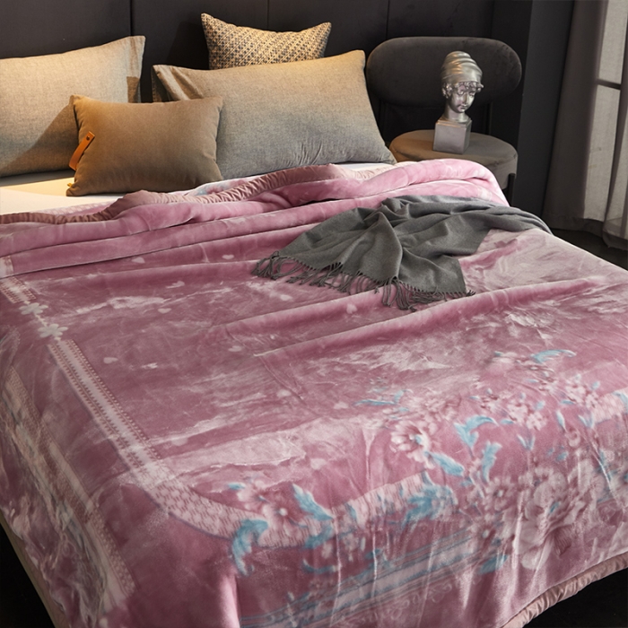 91家纺网 家纺一手货源 找家纺 凯轩毛毛毯毯子 2024新款婚庆云毛毯毯子 胭脂粉