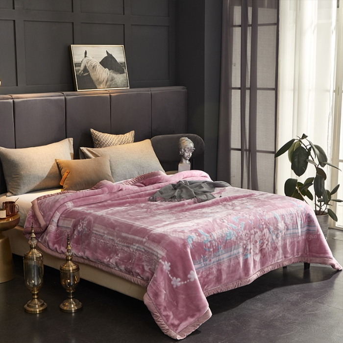 91家纺网 家纺一手货源 找家纺 凯轩毛毛毯毯子 2024新款婚庆云毛毯毯子 胭脂粉