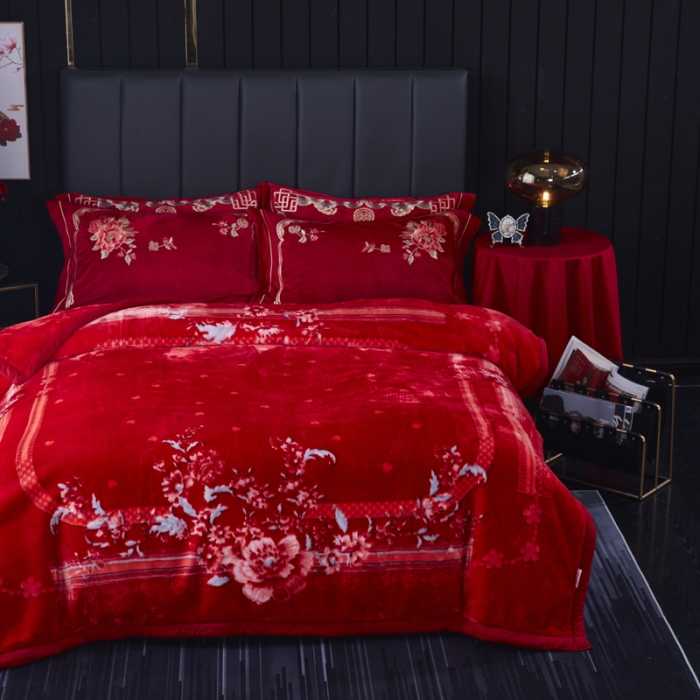 91家纺网 家纺一手货源 找家纺 凯轩毛毛毯毯子 2024新款婚庆云毛毯毯子 胭脂红