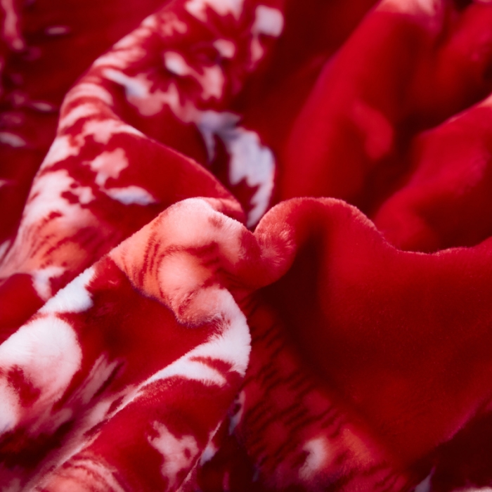 91家纺网 家纺一手货源 找家纺 凯轩毛毛毯毯子 2024新款婚庆云毛毯毯子 胭脂红