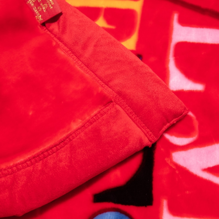 91家纺网 家纺一手货源 找家纺 凯轩毛毛毯毯子 2024新款婚庆云毛毯毯子 一见钟情