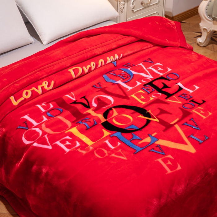 91家纺网 家纺一手货源 找家纺 凯轩毛毛毯毯子 2024新款婚庆云毛毯毯子 一见钟情