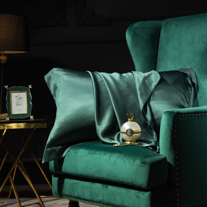 91家纺网 家纺一手货源 找家纺 雅韵诗 2023新款真丝四边枕套（不退换） 祖母绿48*74cm一只