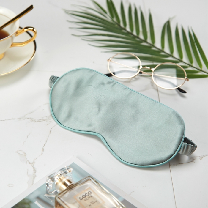 91家纺网 家纺一手货源 找家纺 雅韵诗2023新款真丝眼罩面料及填充均为百分百桑蚕丝 翡翠绿