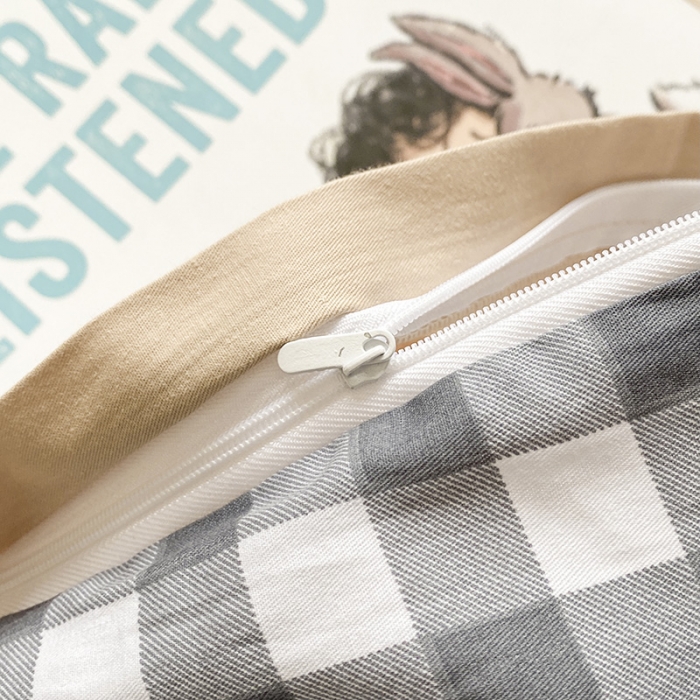 91家纺网 家纺一手货源 找家纺 澳梵家居 2021新款全棉卡通大版毛巾绣四件套 害羞熊-卡其