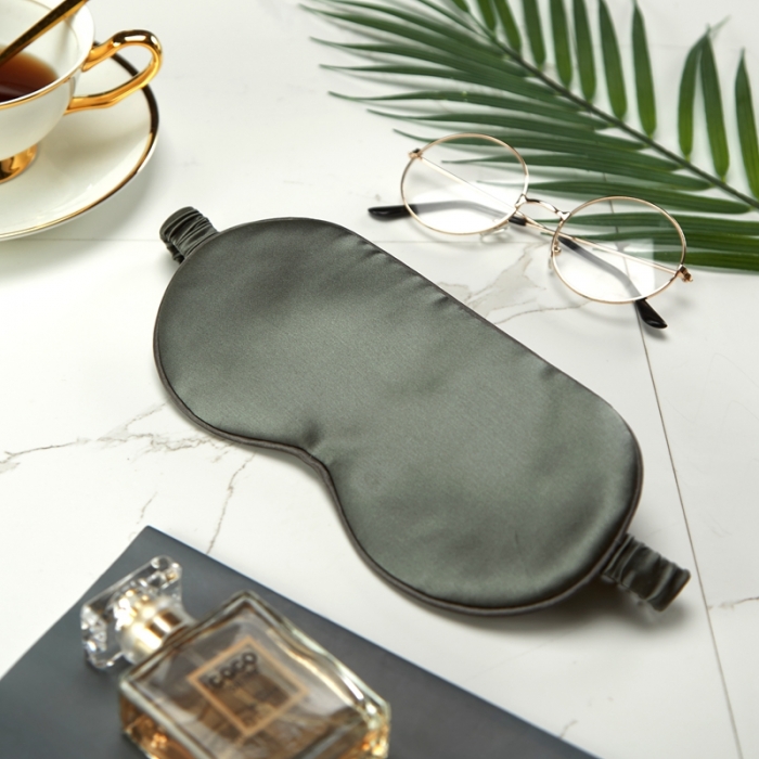 91家纺网 家纺一手货源 找家纺 雅韵诗2023新款真丝眼罩面料及填充均为百分百桑蚕丝 森林绿