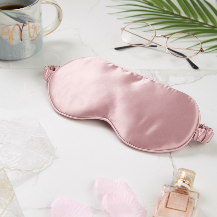 91家纺网 家纺一手货源 找家纺 雅韵诗2023新款真丝眼罩面料及填充均为百分百桑蚕丝 樱花粉