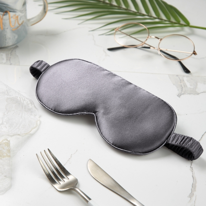 91家纺网 家纺一手货源 找家纺 雅韵诗2023新款真丝眼罩面料及填充均为百分百桑蚕丝 金属灰