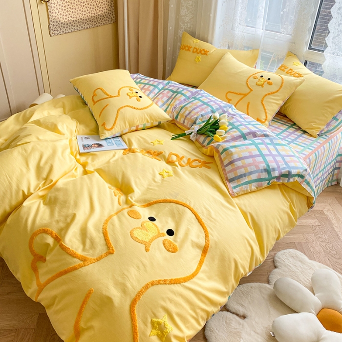 91家纺网 家纺一手货源 找家纺 澳梵家居 2021新款全棉卡通大版毛巾绣四件套 爱鸭鸭