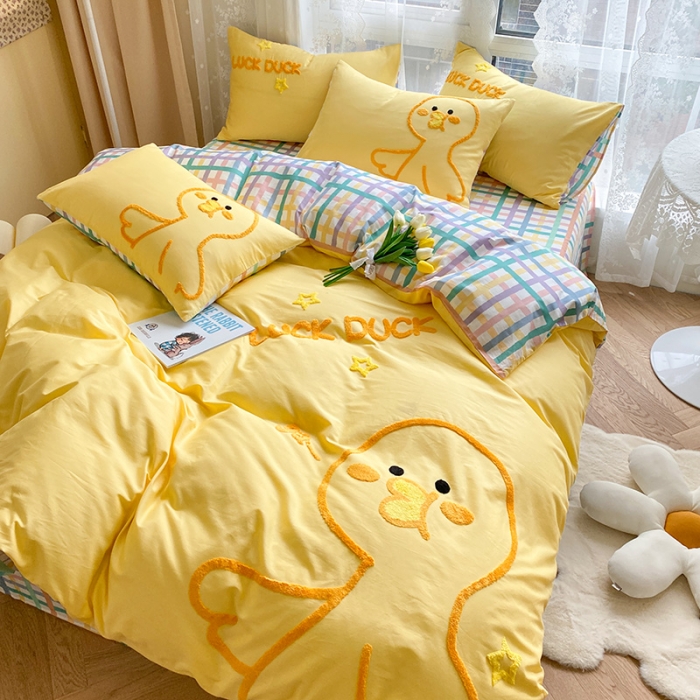 91家纺网 家纺一手货源 找家纺 澳梵家居 2021新款全棉卡通大版毛巾绣四件套 爱鸭鸭