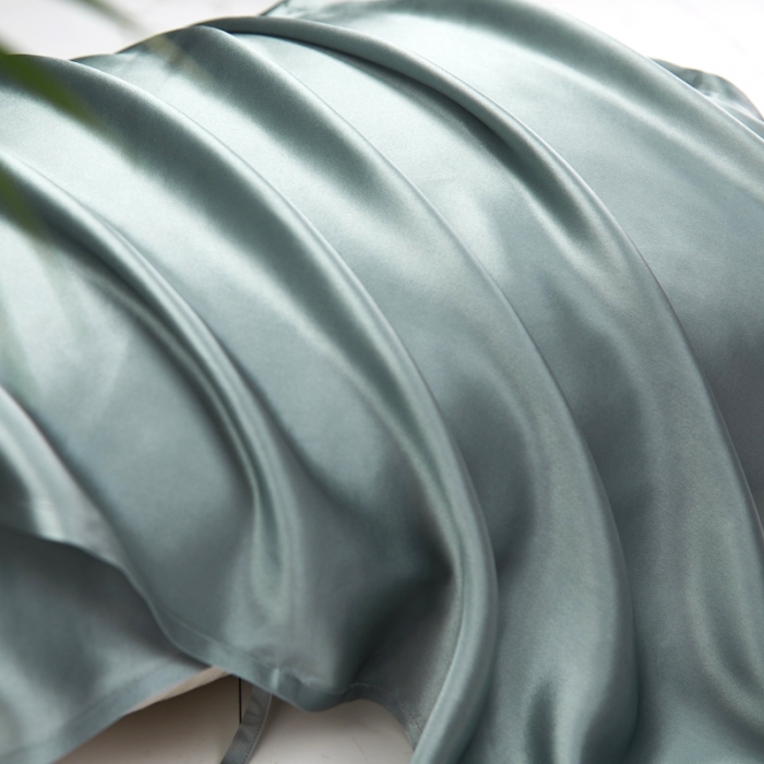 91家纺网 家纺一手货源 找家纺 雅韵诗真丝馆 2023新款真丝枕巾 翡翠绿