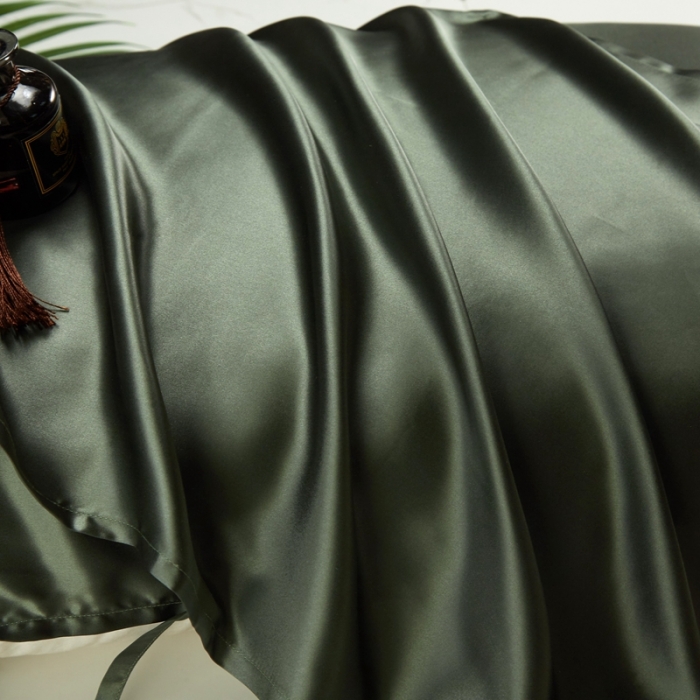 91家纺网 家纺一手货源 找家纺 雅韵诗真丝馆 2023新款真丝枕巾 橄榄绿