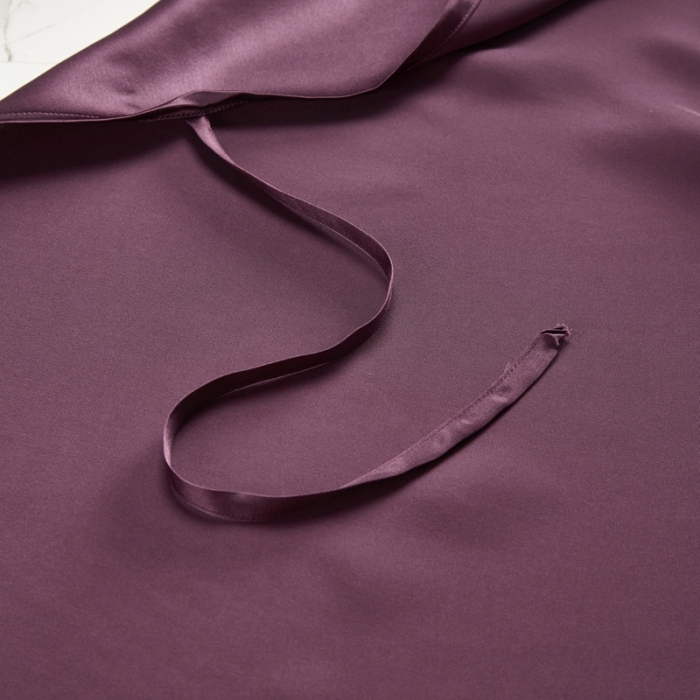 91家纺网 家纺一手货源 找家纺 雅韵诗真丝馆 2023新款真丝枕巾 魅惑紫