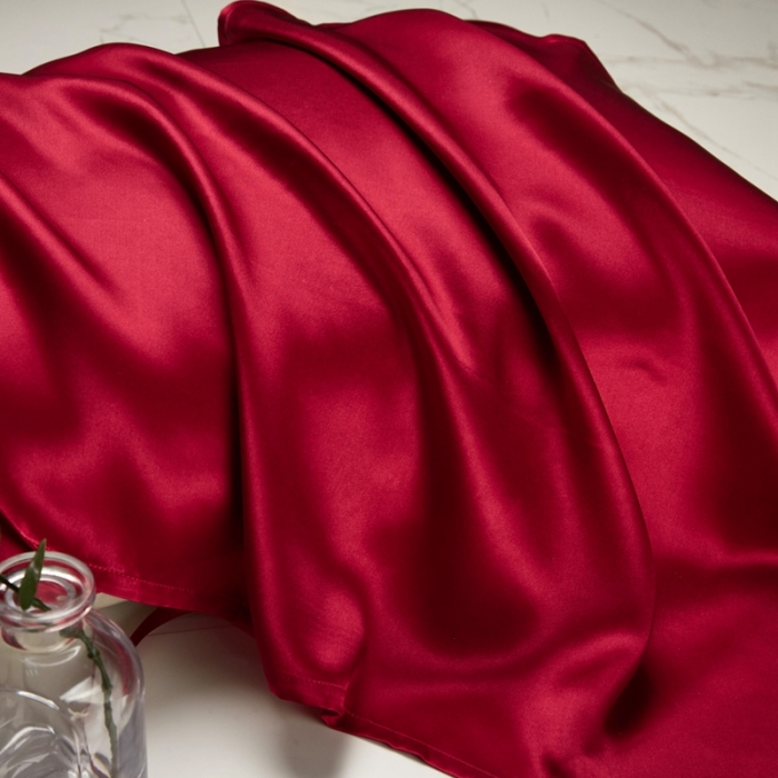 91家纺网 家纺一手货源 找家纺 雅韵诗真丝馆 2023新款真丝枕巾 樱桃红