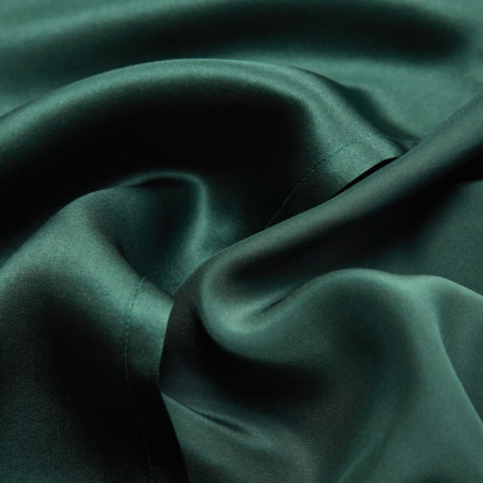 91家纺网 家纺一手货源 找家纺 雅韵诗真丝馆 2023新款真丝枕巾 祖母绿