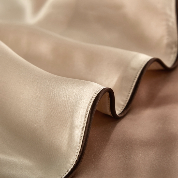 91家纺网 家纺一手货源 找家纺 雅韵诗真丝馆 2023新款真丝被套 香槟金