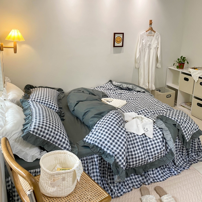 91家纺网 家纺一手货源 找家纺 绵庭家纺 2024新款全棉喷气床裙款四件套 黑小格