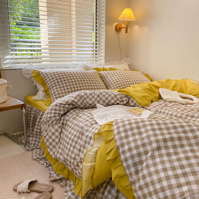 91家纺网 家纺一手货源 找家纺 绵庭家纺 2024新款全棉喷气床裙款四件套 卡其小格