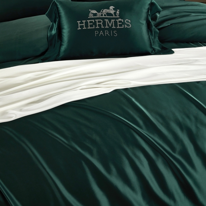 91家纺网 家纺一手货源 找家纺 雅韵诗真丝馆 2023新款素色真丝四件套 素色祖母绿