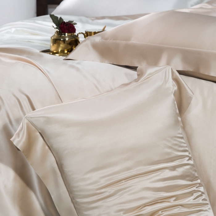 91家纺网 家纺一手货源 找家纺 雅韵诗真丝馆 2023新款素色真丝四件套 香槟金