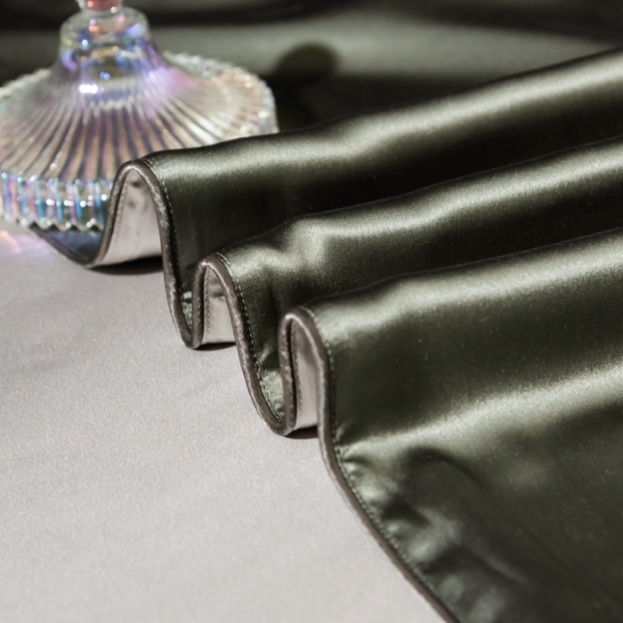 91家纺网 家纺一手货源 找家纺 雅韵诗 2023新款简约款真丝素色双拼四件套 橄榄绿拼银灰