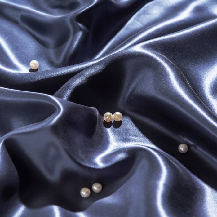 91家纺网 家纺一手货源 找家纺 雅韵诗 2023新款简约款真丝素色双拼四件套 贵族蓝拼银灰