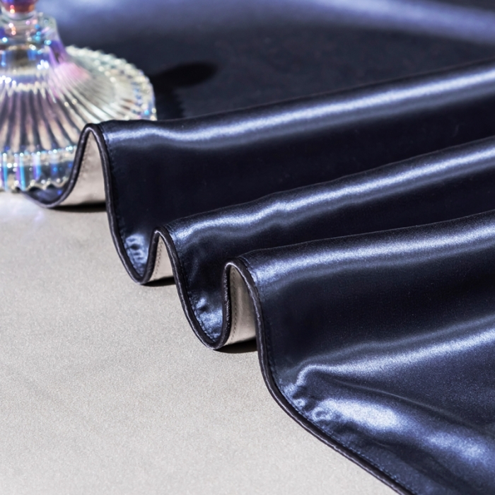 91家纺网 家纺一手货源 找家纺 雅韵诗 2023新款简约款真丝素色双拼四件套 贵族蓝拼银灰