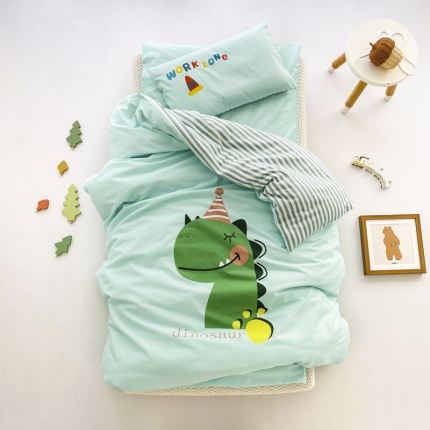 91家纺网 家纺一手货源 找家纺 A类全棉数码台板印花儿童幼儿园被子三件套午睡六件套 酣睡恐龙