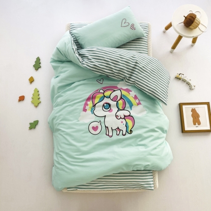 91家纺网 家纺一手货源 找家纺 A类全棉数码台板印花儿童幼儿园被子三件套午睡六件套 精灵马