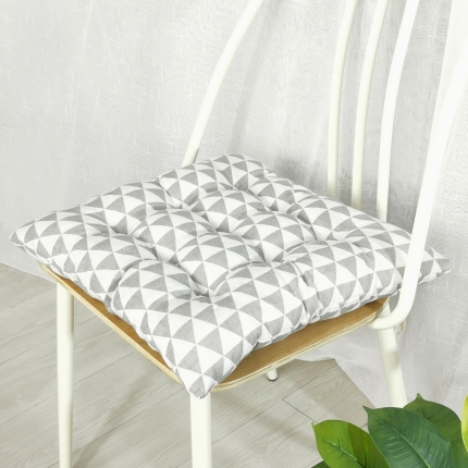 91家纺网 家纺一手货源 找家纺 方款绑带仿棉麻坐垫磨毛椅子垫办公椅垫学生垫餐椅榻榻米垫子