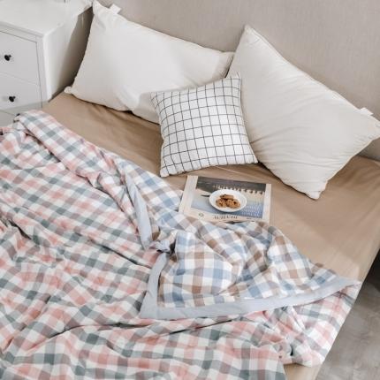 91家纺网 家纺一手货源 找家纺 （总）安莱生活 2021新款双拼小格细条中格夏被