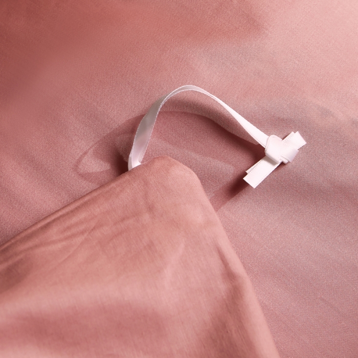 91家纺网 家纺一手货源 找家纺 芊寻家居 2024新款100支长绒棉御奢系列四件套 红豆沙