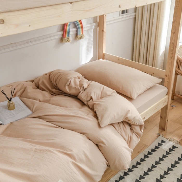 91家纺网 家纺一手货源 找家纺 恋人优选新款全棉色织水洗棉学生三件套 米色