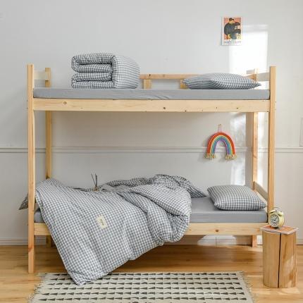 91家纺网 家纺一手货源 找家纺 优选新款全棉色织水洗棉学生三件套 浅蓝小格 (浅蓝)