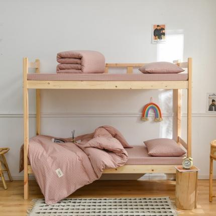 91家纺网 家纺一手货源 找家纺 恋人优选 2023新款全棉色织水洗棉学生三件套 小粉格